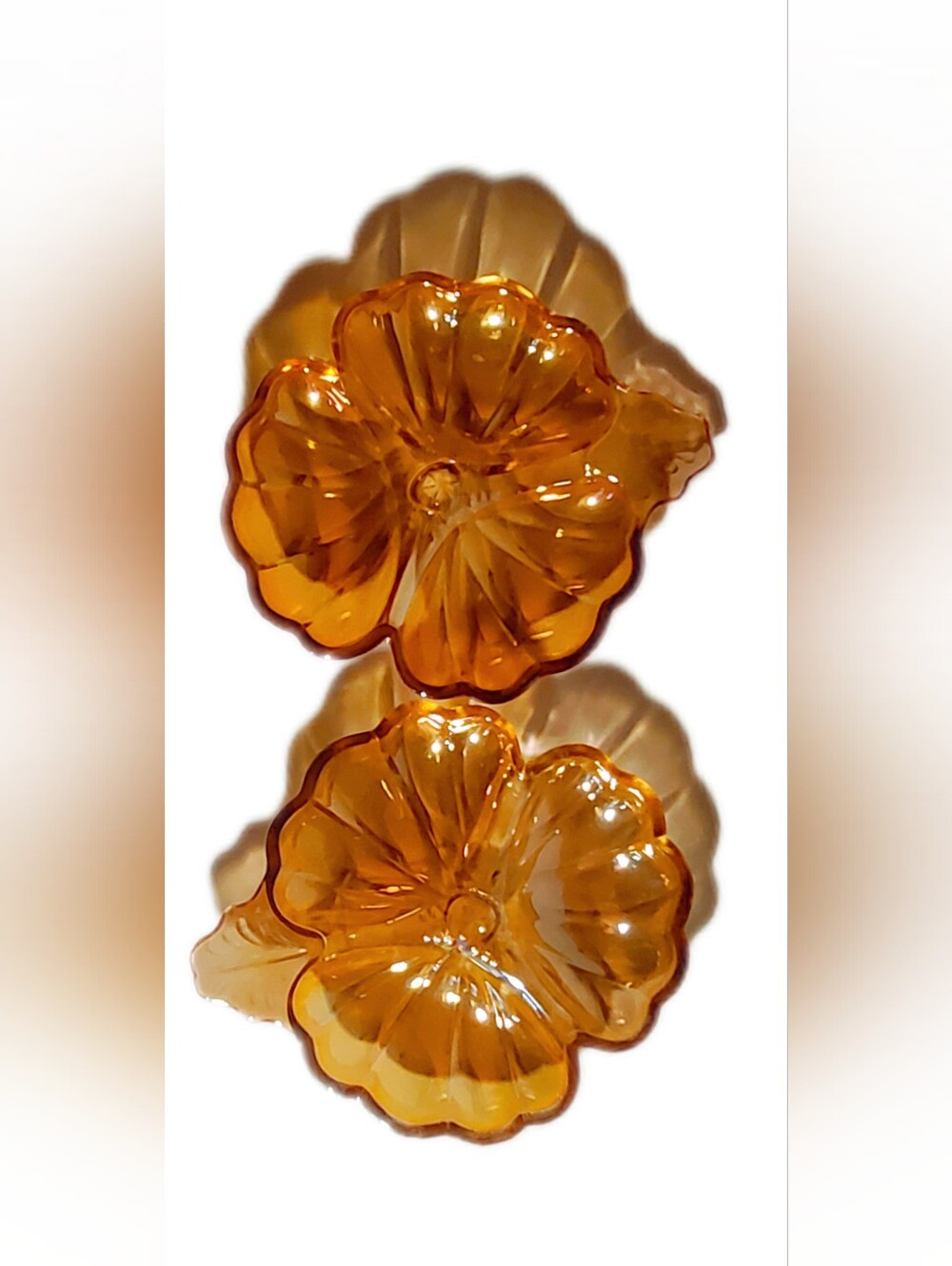 VINTAGE CARNIVAL GLASS Amberina Jeannette Iridescent Marigold Clover Leaf Dishes